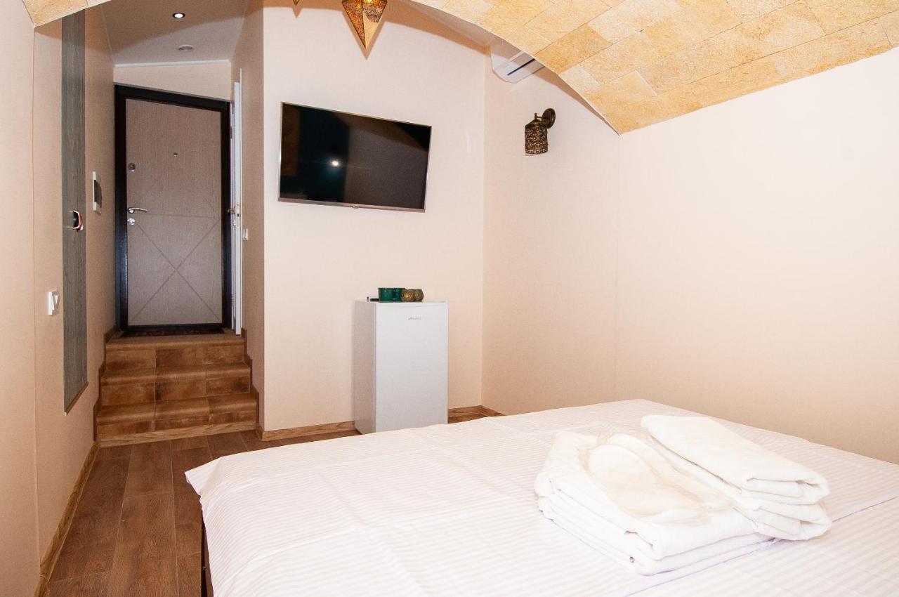 Suites On Chaikovskogo โอเดสซา ภายนอก รูปภาพ